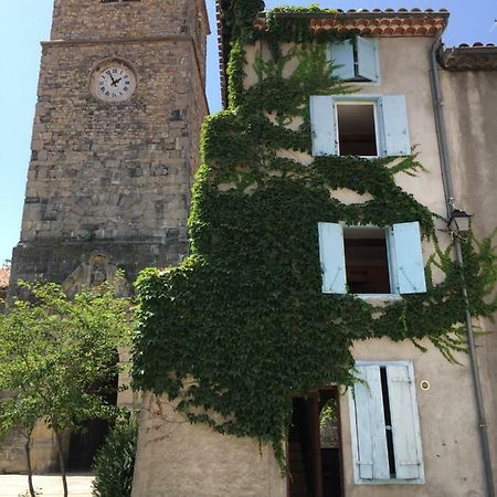 基扬Entre L'Eglise Et La Place别墅 外观 照片