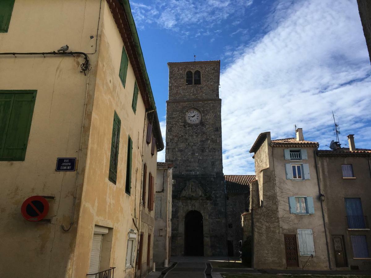 基扬Entre L'Eglise Et La Place别墅 外观 照片