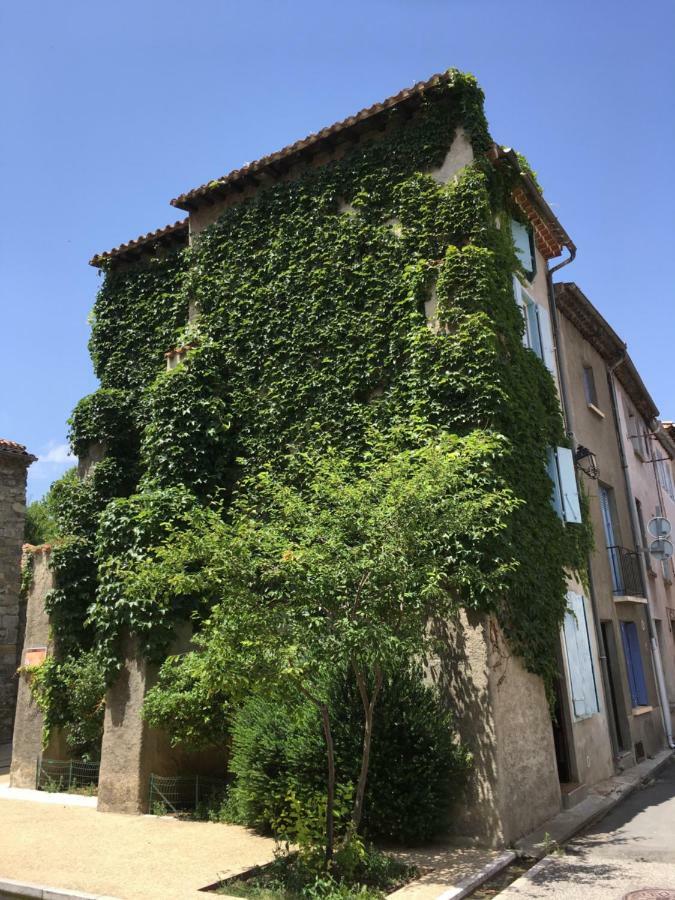 基扬Entre L'Eglise Et La Place别墅 外观 照片